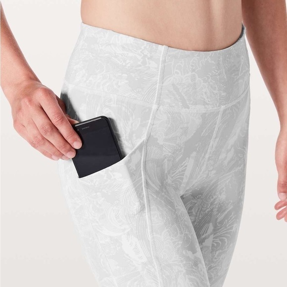 Lululemon Time To Sweat Crop 23” Eternal Wave White - Picture 5 of 12